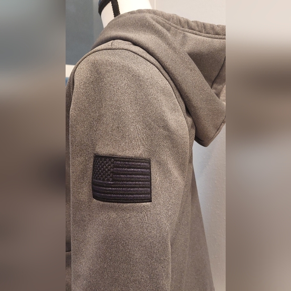 Under Armour Women's Gray Hoodie - Picture 6 of 8